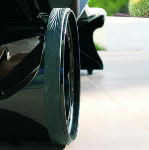 Ultramodern kerti bútor Ferrari stílusban - Royal Botania