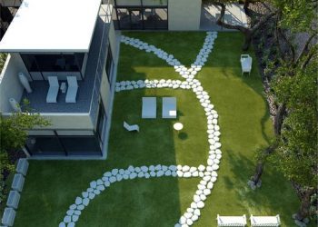 Világító kerti ösvény