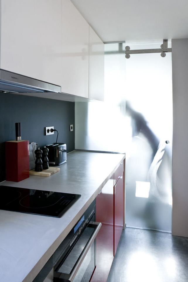 Üveg tolóajtó - Tökéletesen felszerelt 16nm-es kis lakás - egy nagy lakás hálószobájából kialakítva Üveg tolóajtó - Tökéletesen felszerelt 16nm-es kis lakás - egy nagy lakás hálószobájából kialakítva