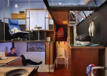 Egyedien és ötletesen megtervezett élettér egy 17nm-es alagsori kis lakásban