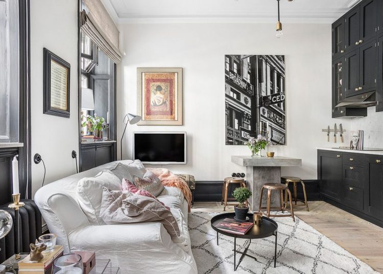 Érdekes, különleges kis 28m2-es lakás fekete bútorokkal, külön hálószobával