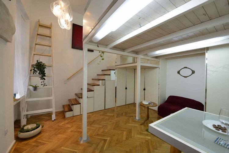 Kétszemélyes kis lak 29m2 alapterületen - belvárosi mini lakás Budapesten, galériával