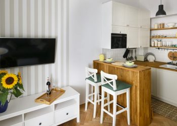 Nagyon szépen felújított kis 33m2-es lakás költséghatékonyan berendezve - pozitív hangulat skandináv elemekkel