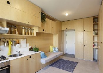 Ha minden négyzetméter számít - kis 34 m2-es lakás ötletes berendezése az életteret rugalmasan alakító elemekkel