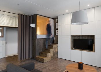 Kis 35m2-es lakás berendezése ötletesen, saját tervezésű egyedi bútorokkal - egy fiatal pár kis otthona