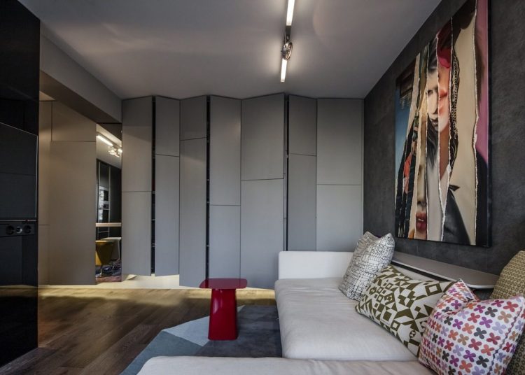 Társasházi 40nm-es, modern kis lakás praktikus térszervezéssel, a szürke árnyalataival