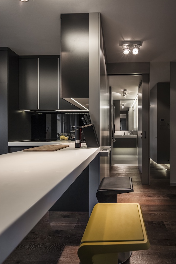 Társasházi 40nm-es, modern kis lakás praktikus térszervezéssel, a szürke árnyalataival Társasházi 40nm-es, modern kis lakás praktikus térszervezéssel, a szürke árnyalataival