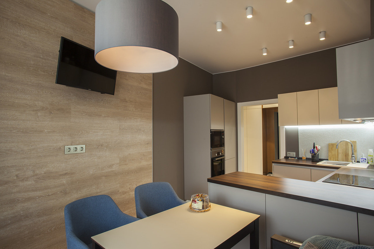 .Egyszobás 43m2-es lakásból kétszobás modern otthon egy fiatal párnak - konyhával kombinált nappali, hálószoba, mosókonyha és dolgozósarok Egyszobás 43m2-es lakásból kétszobás modern otthon egy fiatal párnak - konyhával kombinált nappali, hálószoba, mosókonyha és dolgozósarok