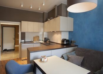 Egyszobás 43m2-es lakásból kétszobás modern otthon egy fiatal párnak - konyhával kombinált nappali, hálószoba, mosókonyha és dolgozósarok