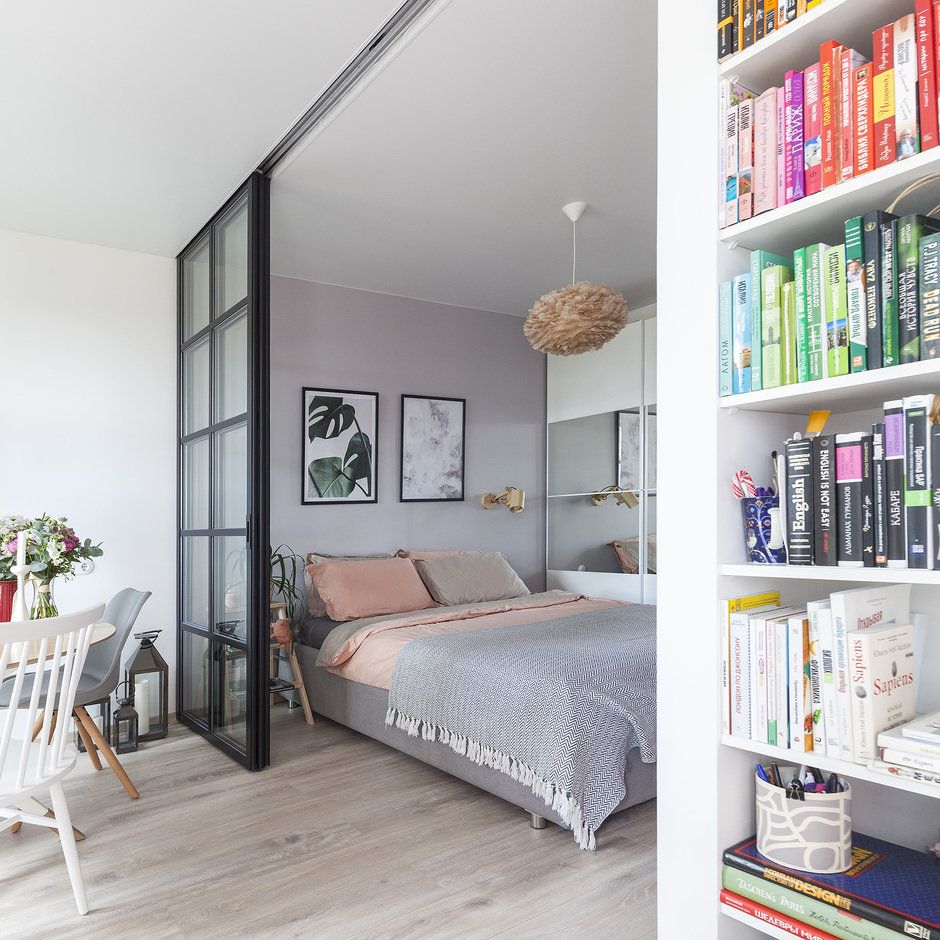 Fiatal pár 43m2-es, hangulatos lakása skandináv lakberendezési stílusban - tágas konyha-nappali és elkülönített háló Fiatal pár 43m2-es, hangulatos lakása skandináv lakberendezési stílusban - tágas konyha-nappali és elkülönített háló