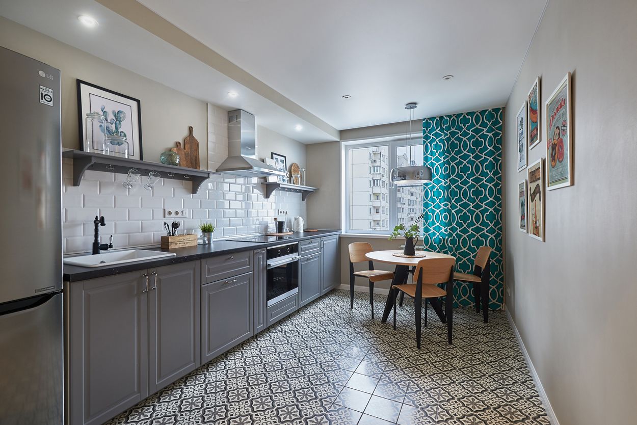 Fiatal férfi első lakása - 48m2 berendezése egyszerű megoldásokkal, pasztell szürke, bézs alappal Fiatal férfi első lakása - 48m2 berendezése egyszerű megoldásokkal, pasztell szürke, bézs alappal