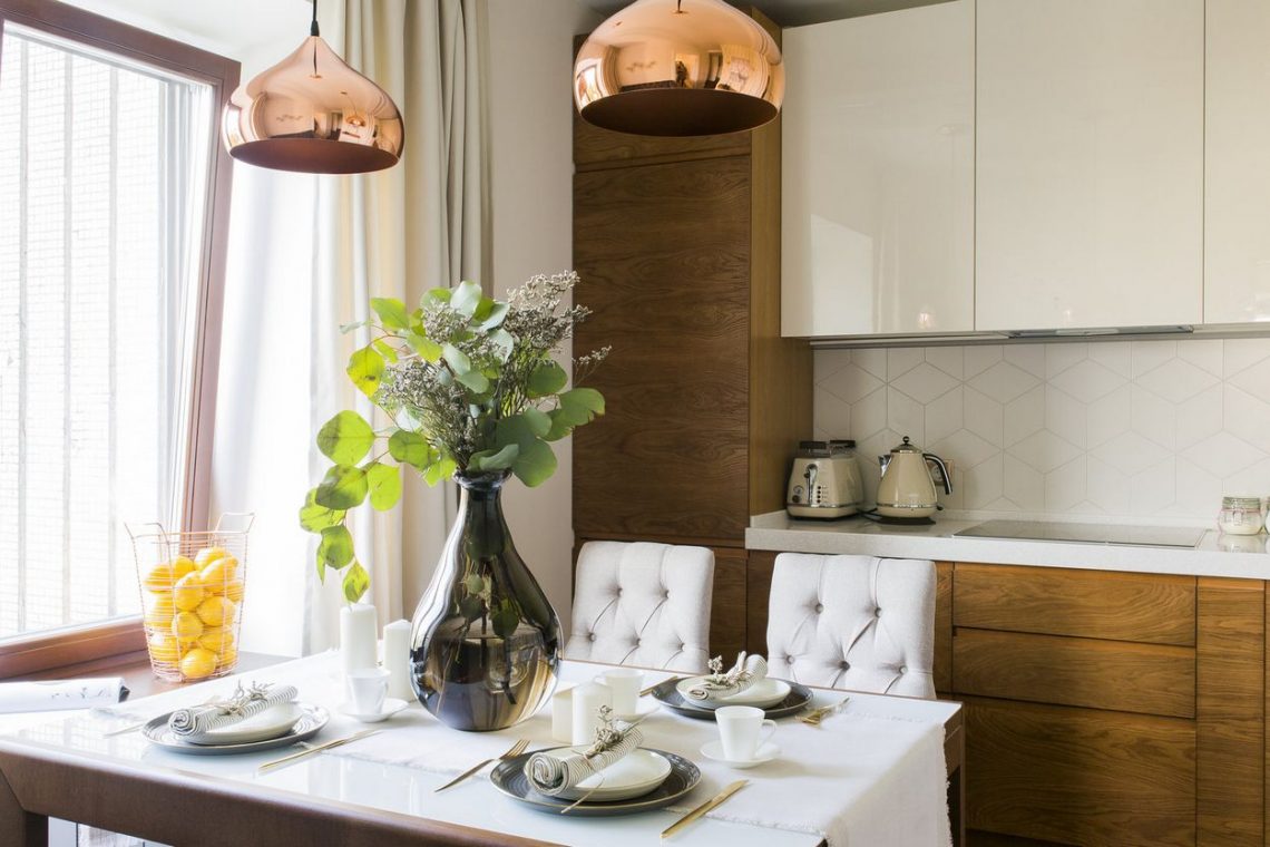 Külön háló és kényelmes gyerekszoba, kompromisszum a nappalit és konyhát illetően - kétgyermekes pár 49m2-es kétszobás otthona