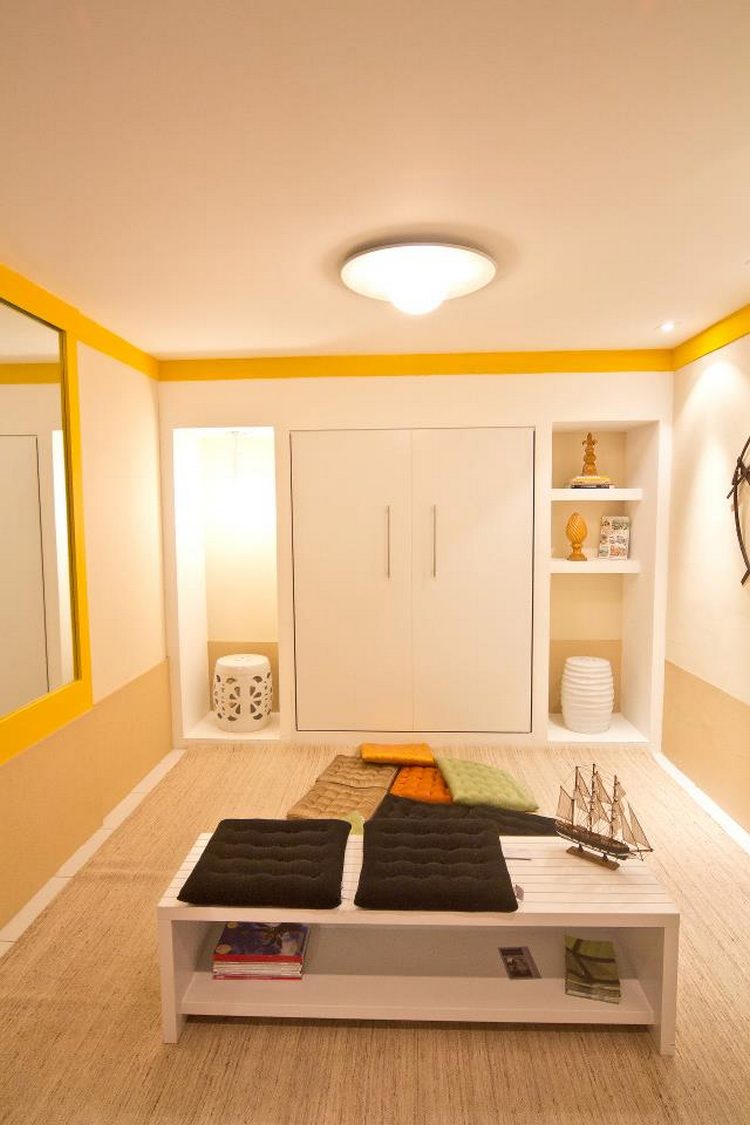 Falból ledönthető, szekrénynek álcázott franciaágy Falból ledönthető, szekrénynek álcázott franciaágy