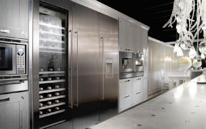 Kézműves konyhabútor ultramodern részletekkel az olasz Brummel cégtől