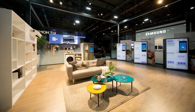 Samsung EuroCucina 2018 IoT Home