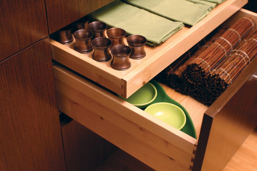 Ötletek: modern konyha, praktikus tárolási megoldások tárházával