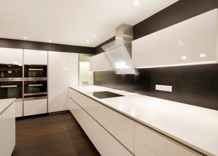 Konyhabútor - magasfényű vagy matt bútor felület praktikusabb? - tipp