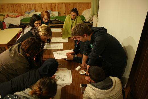 Kreatív alkotótáborba vonultak a diplomázó enteriőrtervező hallgatók | KREA Kortárs Művészeti Iskola Kreatív alkotótáborba vonultak a diplomázó enteriőrtervező hallgatók | KREA Kortárs Művészeti Iskola