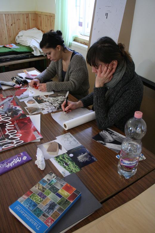 Kreatív alkotótáborba vonultak a diplomázó enteriőrtervező hallgatók | KREA Kortárs Művészeti Iskola Kreatív alkotótáborba vonultak a diplomázó enteriőrtervező hallgatók | KREA Kortárs Művészeti Iskola