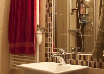 Panellakás felújítás - panel fürdőszoba - ilyen lett