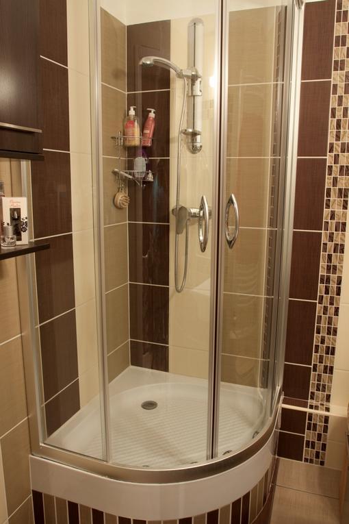 Panellakás felújítás - panel fürdőszoba - ilyen lett