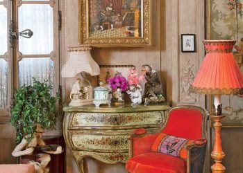 Iris Apfel lakberendező és stílus ikon túláradóan életvidám otthona