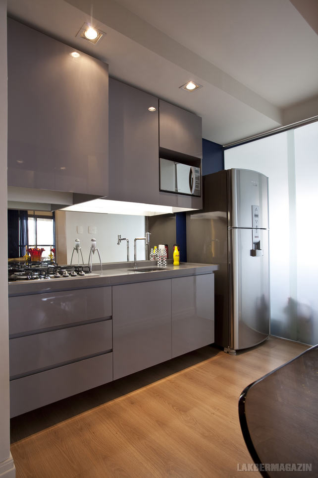 Nyitott konyha, nappali, étkező zóna - Kis lakás tágas megjelenéssel, elegáns, nyitott lakberendezéssel Nyitott konyha, nappali, étkező zóna - Kis lakás tágas megjelenéssel, elegáns, nyitott lakberendezéssel