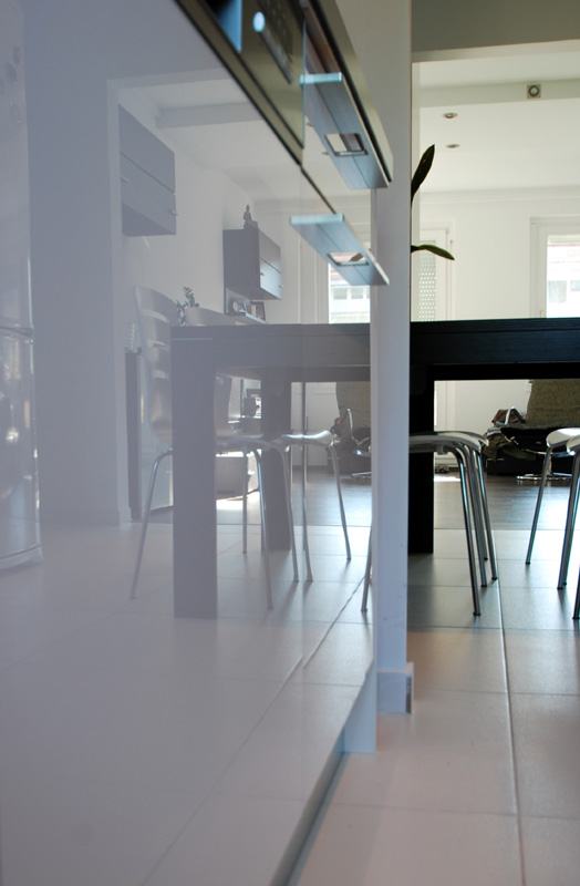 Új konyhabútor egy felújított panellakásban Új konyhabútor egy felújított panellakásban