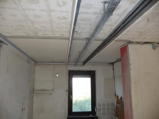 Panellakás felújítás napról napra - konyha világítás