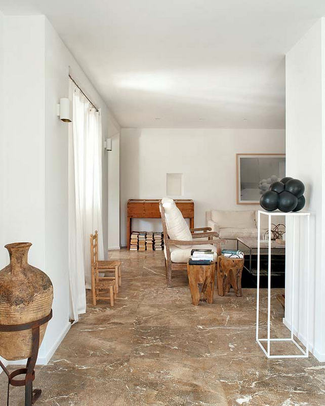 Modern, természetes hangulatú mediterrán otthon - a kő és a fa szépsége