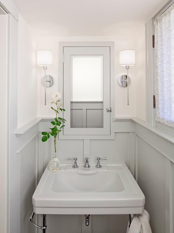 A feladat egy 100 éves ház átalakítása volt, friss és naprakész lakberendezési stílusban