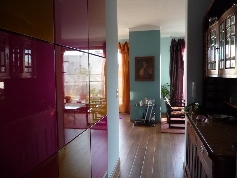 Matus Kati lakberendező - Penthouse lakás art deco ízekkel tukrozodes-tarkabarka-gardrobajtokon