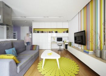 Modern 90nm-es lakás letisztult vonalakkal és színes elemekkel