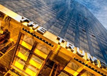 penthouse a 77 emeleten dramai fekete panorama es elegancia 01