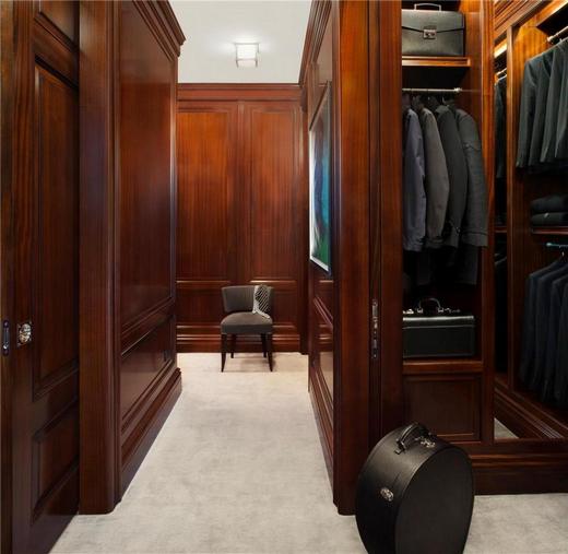 penthouse a 77 emeleten dramai fekete panorama es elegancia