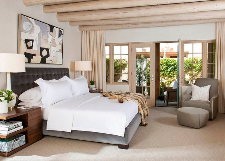 Bézs, fehér, szürke árnyalatok, sok fa - gyönyörű otthon, friss, kifinomult lakberendezés