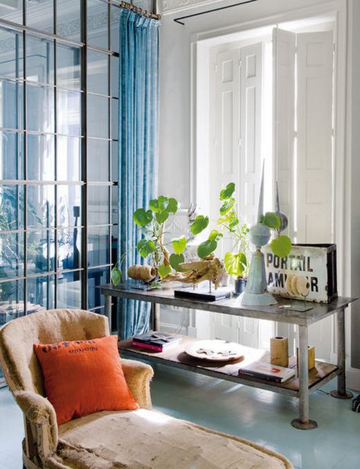 Kreatív lakberendezés - színes, tágas otthon Madridban