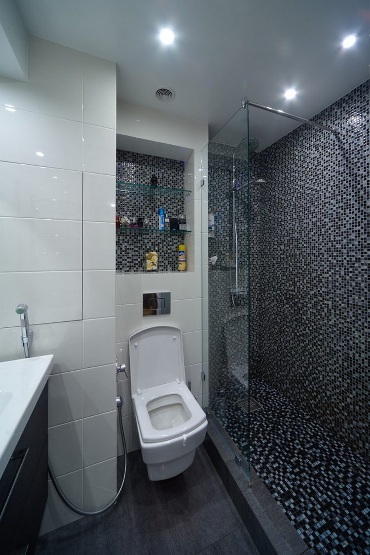 Kis panellakásból modern otthon - egy fiatal férfi felújított lakása, erkélybeépítéssel