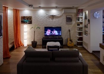 Kis panellakásból modern otthon - egy fiatal férfi felújított lakása, erkélybeépítéssel