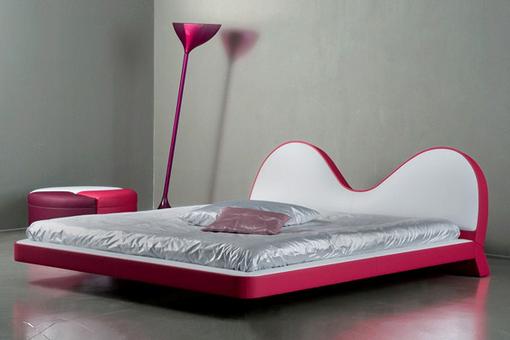 Pink hálószoba bútor Karim Rashid-tól