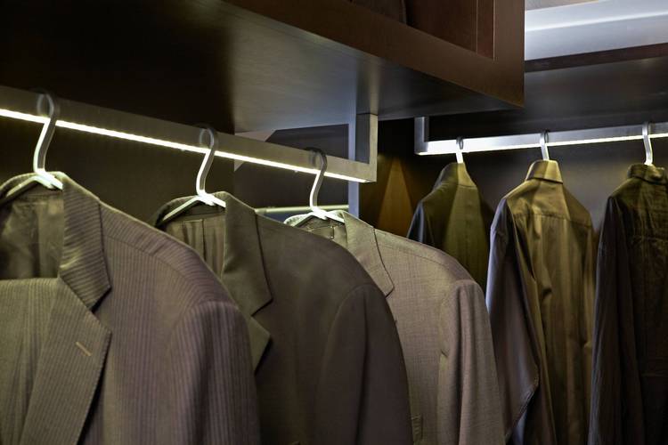 LED szalag gardróbban LED szalag gardróbban