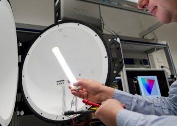 A világ leghatékonyabb meleg fehér fényű LED fénycsöve - PHILIPS TLED